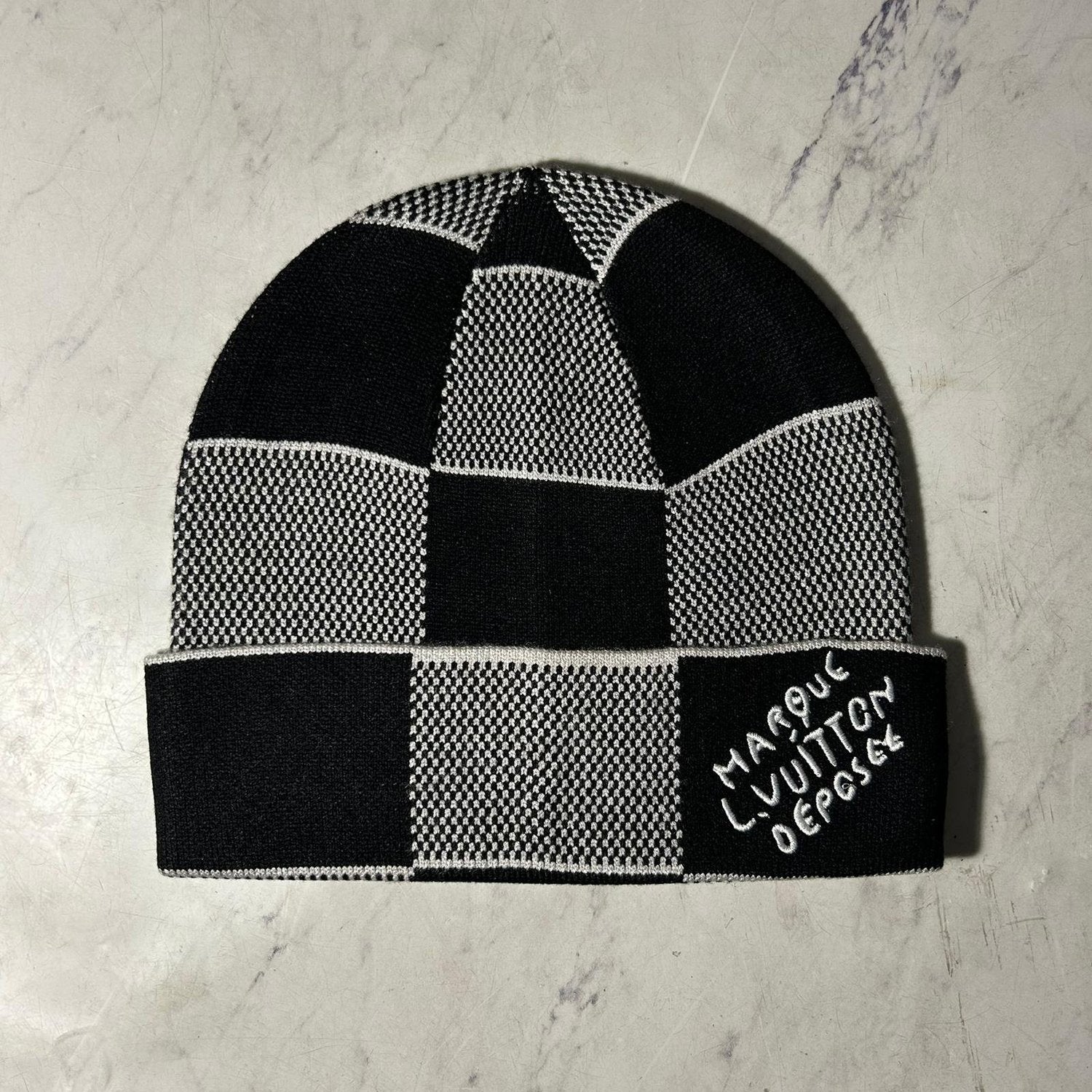 LV BEANIE & SCARF SET - Image 7