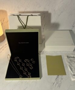 VAN CLEEF GIFT SET (6 COLOURS)