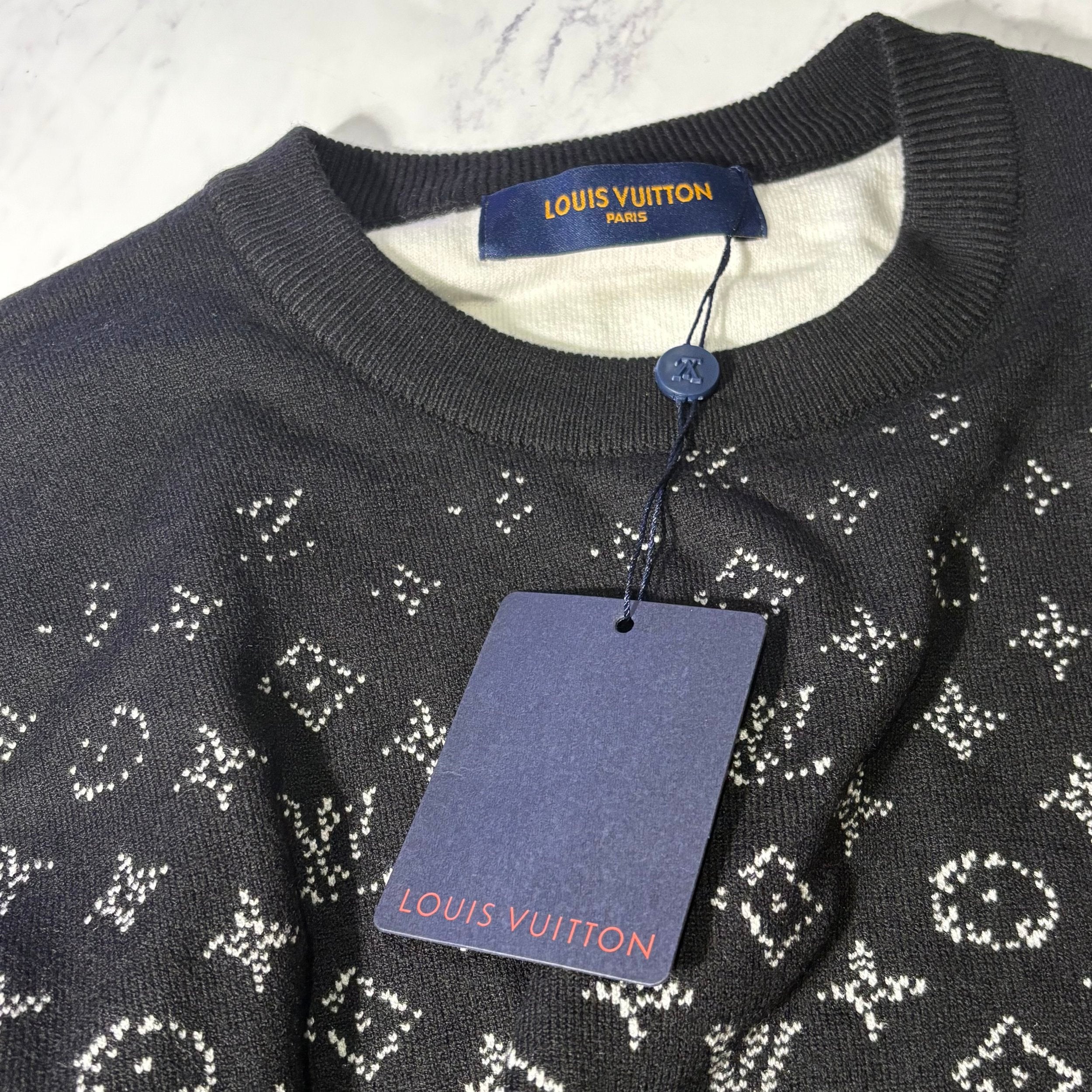 LV GRADIENT SWEATER (SIZE XS-L) - Image 4