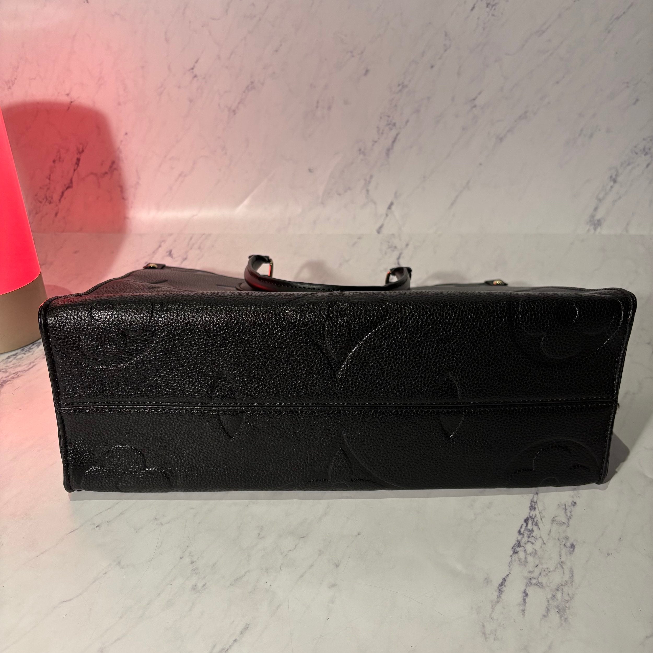 LV OTG TOTE BAG BLACK - Image 10