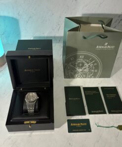 AP ROYAL OAK WATCHES (6 VARIANTS)