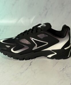 Alternative view of LV TATIC RUNNERS (SIZE 8-11 UK)