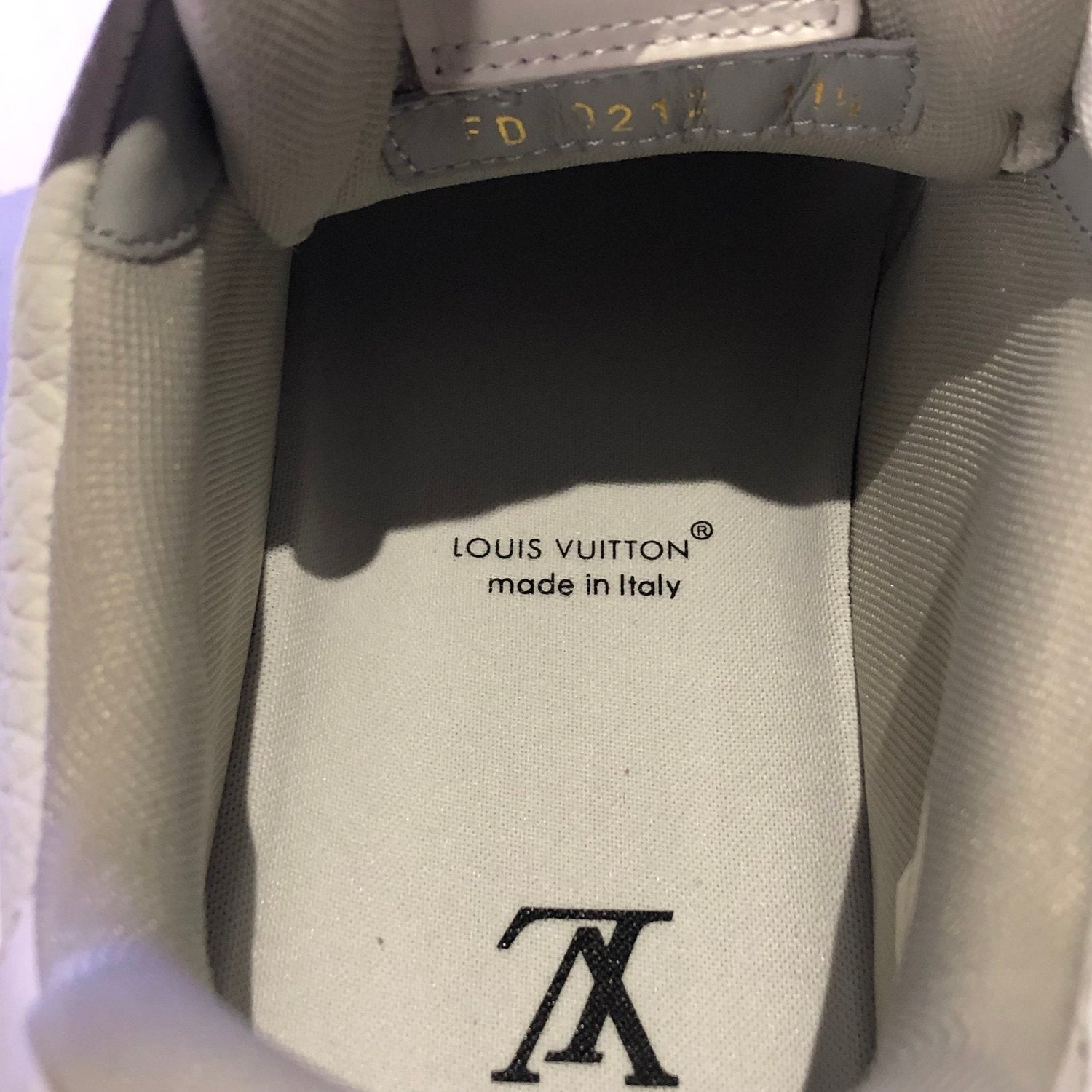 LV TRAINERS (SIZE 8-11 UK) - Image 7