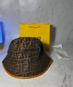 FENDI BUCKET HAT