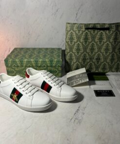 BUDGET GUCCI ACE BEE TRAINERS (SIZE 7-10 UK)