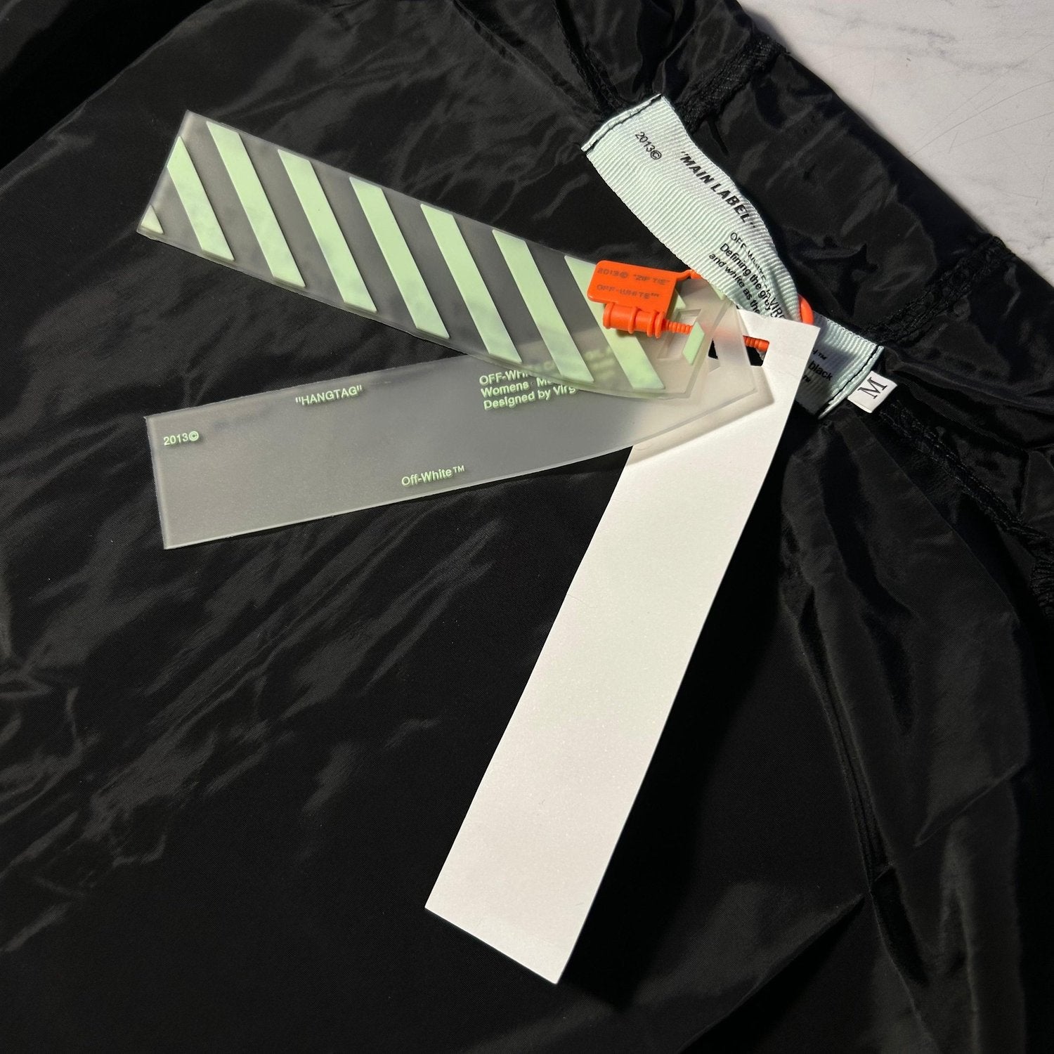 OFF WHITE WINDBREAKER (SIZE M-XL) - Image 4