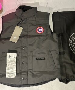 CANADA GOOSE GILET (SIZE S-XL)