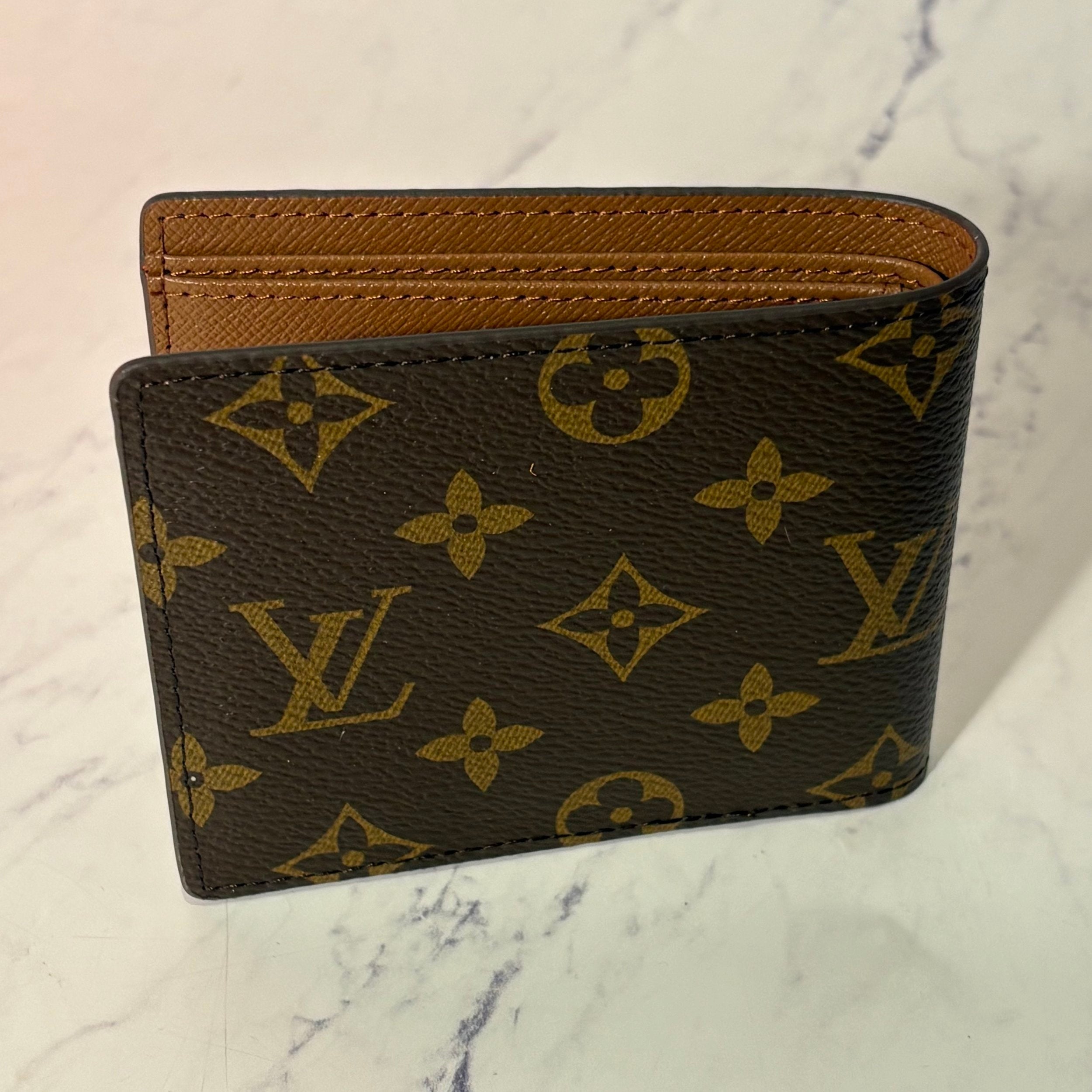 LV WALLETS (9 VARIANTS) - Image 19