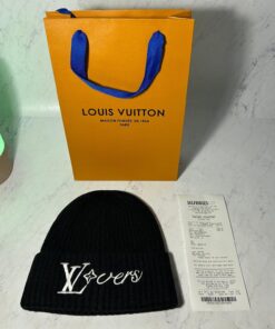 LV VERS BEANIE (6 COLOURS)