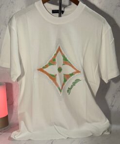 Alternative view of LV MONOGRAM FLOWER T-SHIRT (SIZE S-XL)