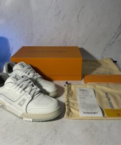 BUDGET LV TRAINERS (SIZE 7-10 UK)