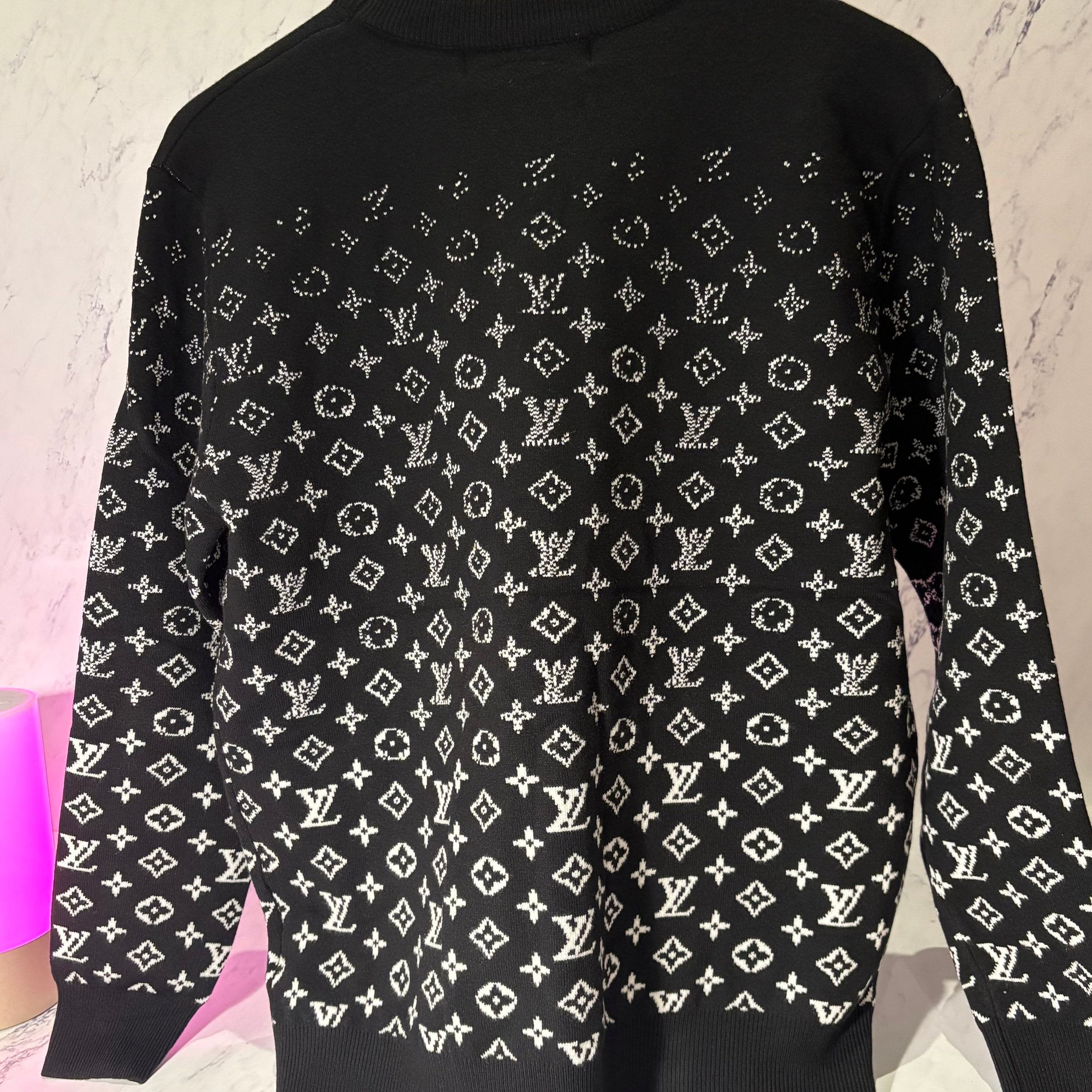 LV GRADIENT SWEATER (SIZE XS-L) - Image 3