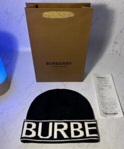 BURBERRY BEANIES (4 COLOURS)