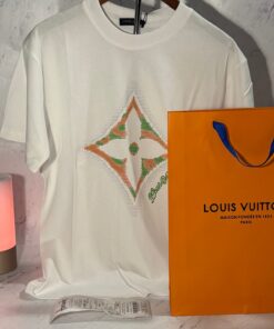 LV MONOGRAM FLOWER T-SHIRT (SIZE S-XL)