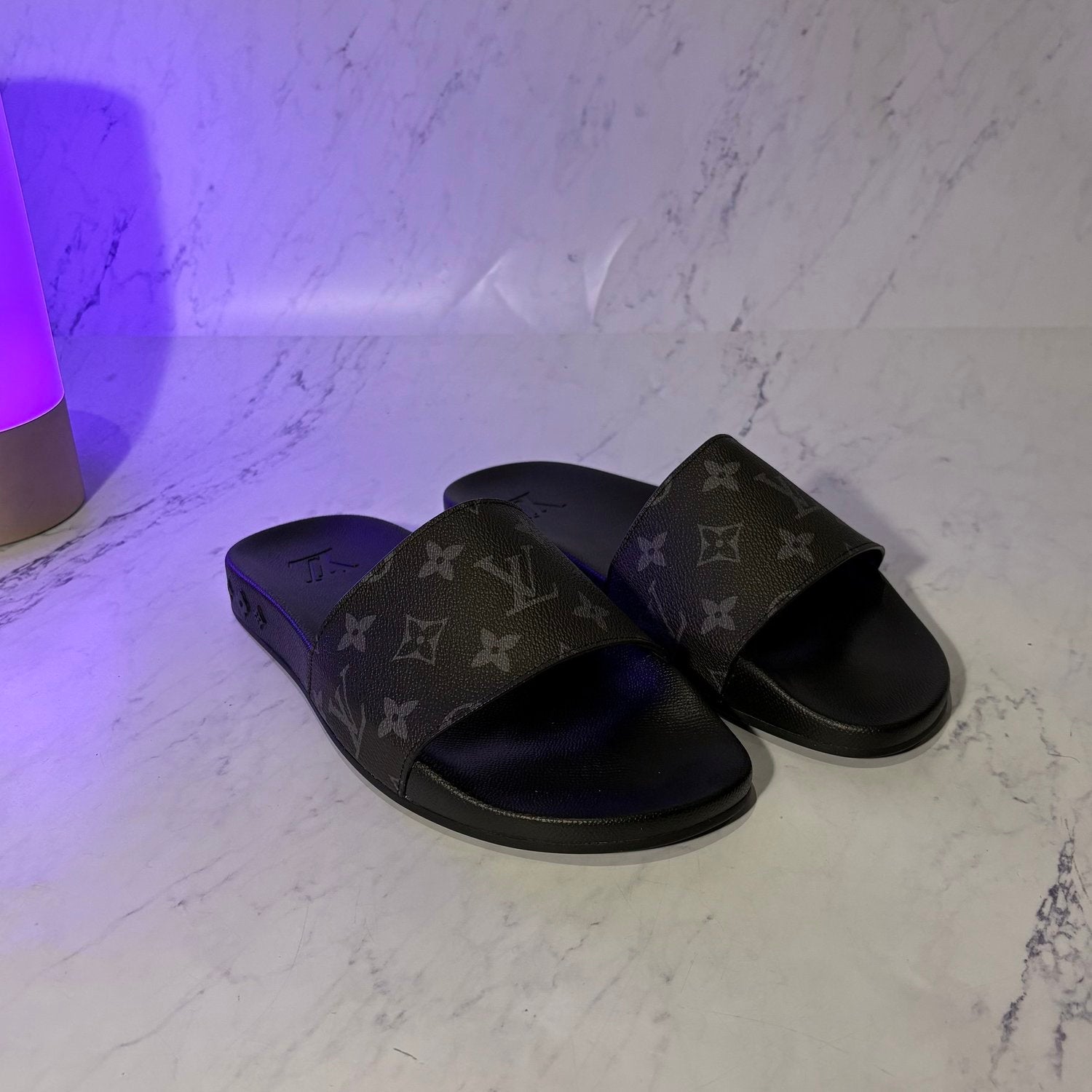 LV SLIDERS (SIZE 8-11 UK) - Image 2