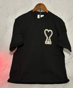AMI PARIS PATCH T-SHIRT (SIZE S-XL)