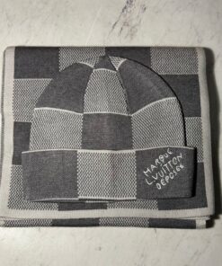 Alternative view of LV BEANIE & SCARF SET