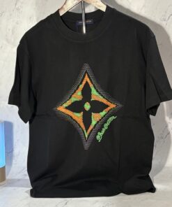 Alternative view of LV MONOGRAM FLOWER T-SHIRT (SIZE S-XL)