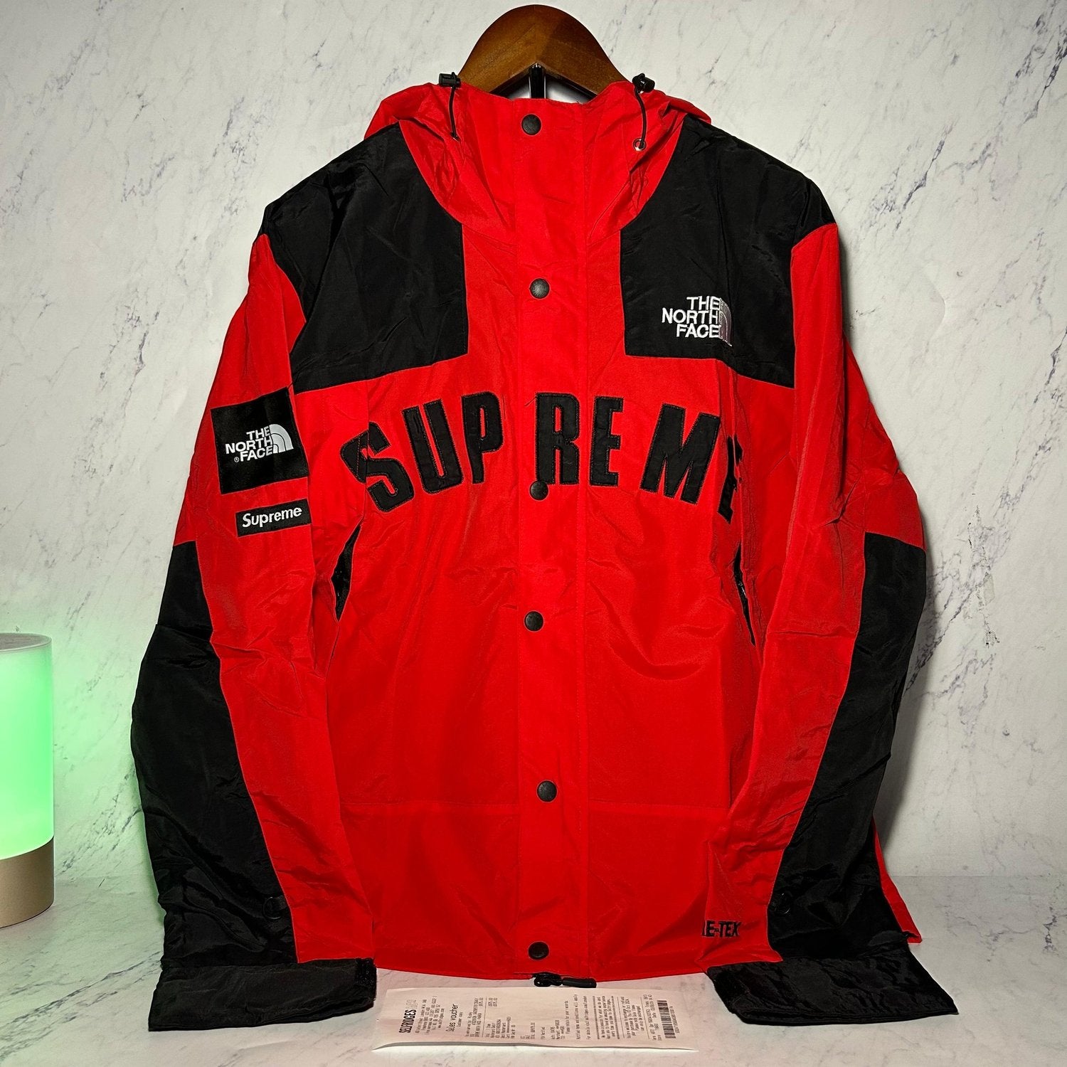 SUPREME X NORTHFACE JACKET (SIZE M-XL)