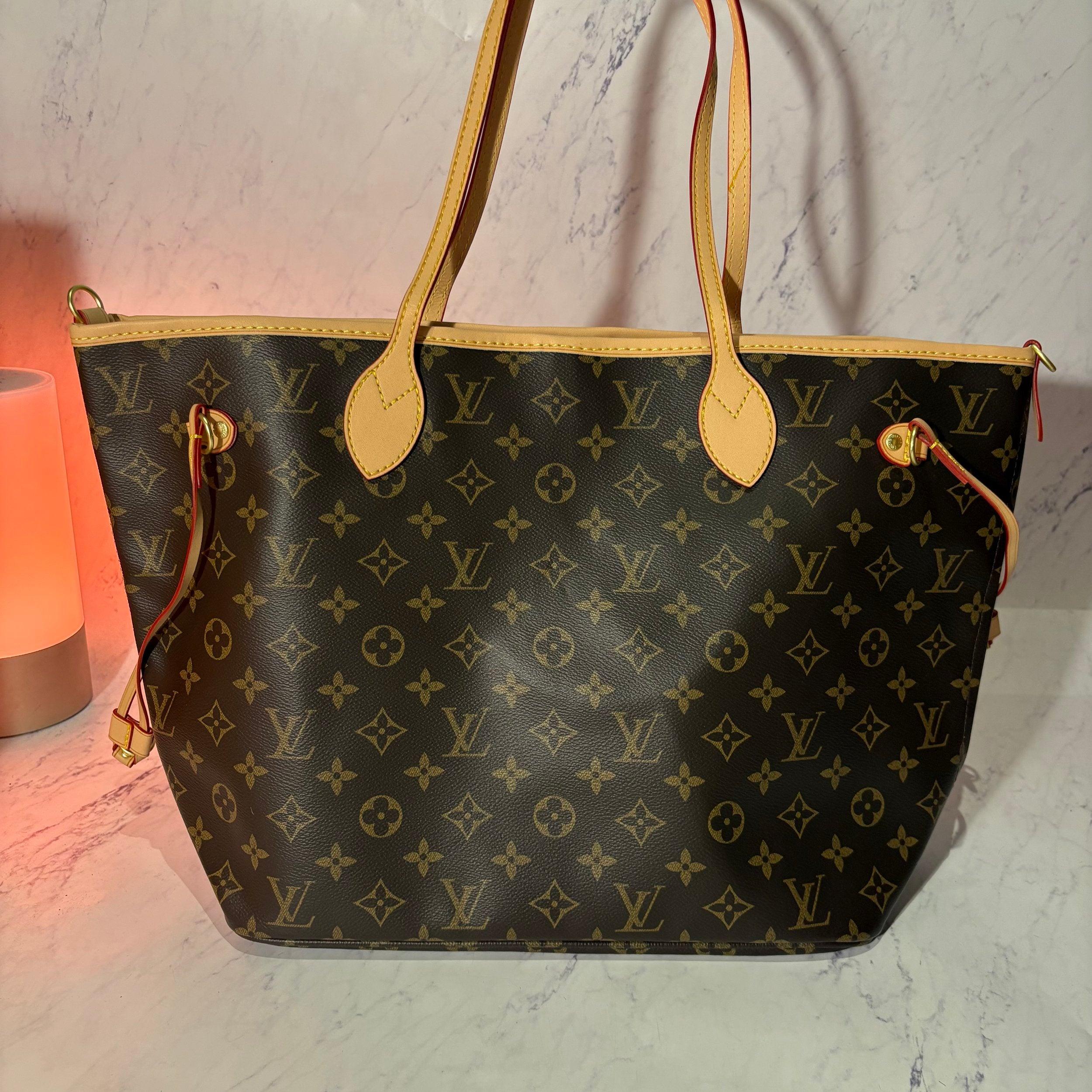 LV TOTE BAG INSIDE OUT - Image 8