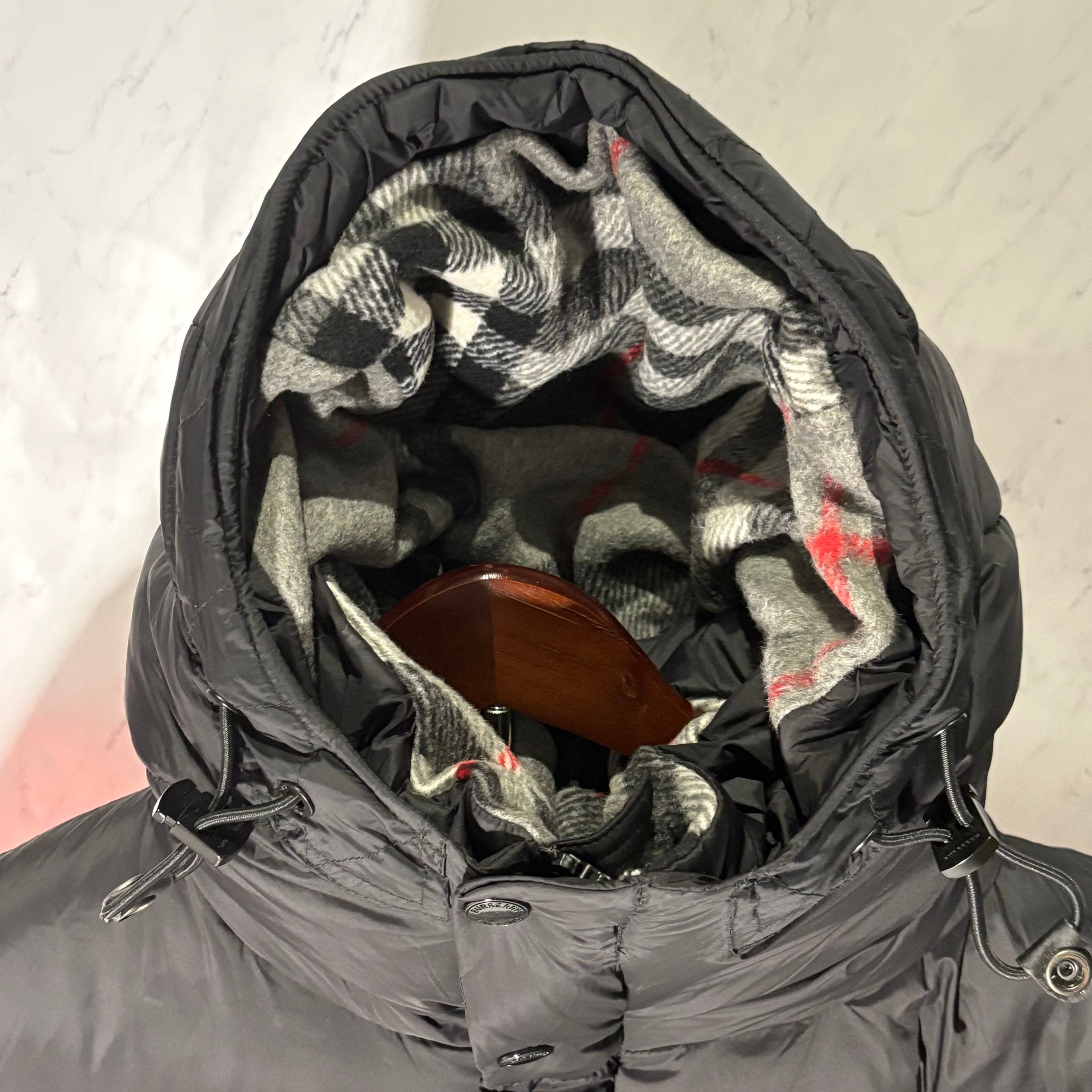 BURBERRY PUFFER JACKET (DETACHABLE ARMS) - Image 3