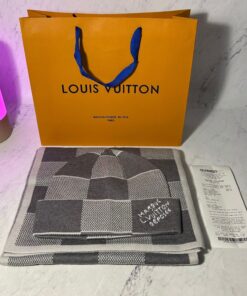 LV BEANIE & SCARF SET